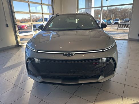 New 2026 Chevrolet Equinox EV RS image 2