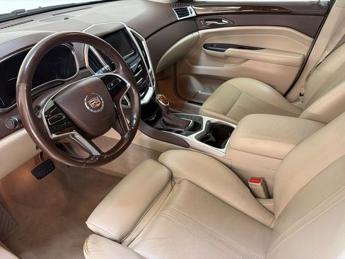 Used 2015 Cadillac SRX Luxury w/ Driver Awareness Package FWD image 4