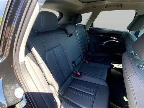 Certified 2025 Audi Q5 Premium Plus w/ Premium Plus AWD/4WD image 19