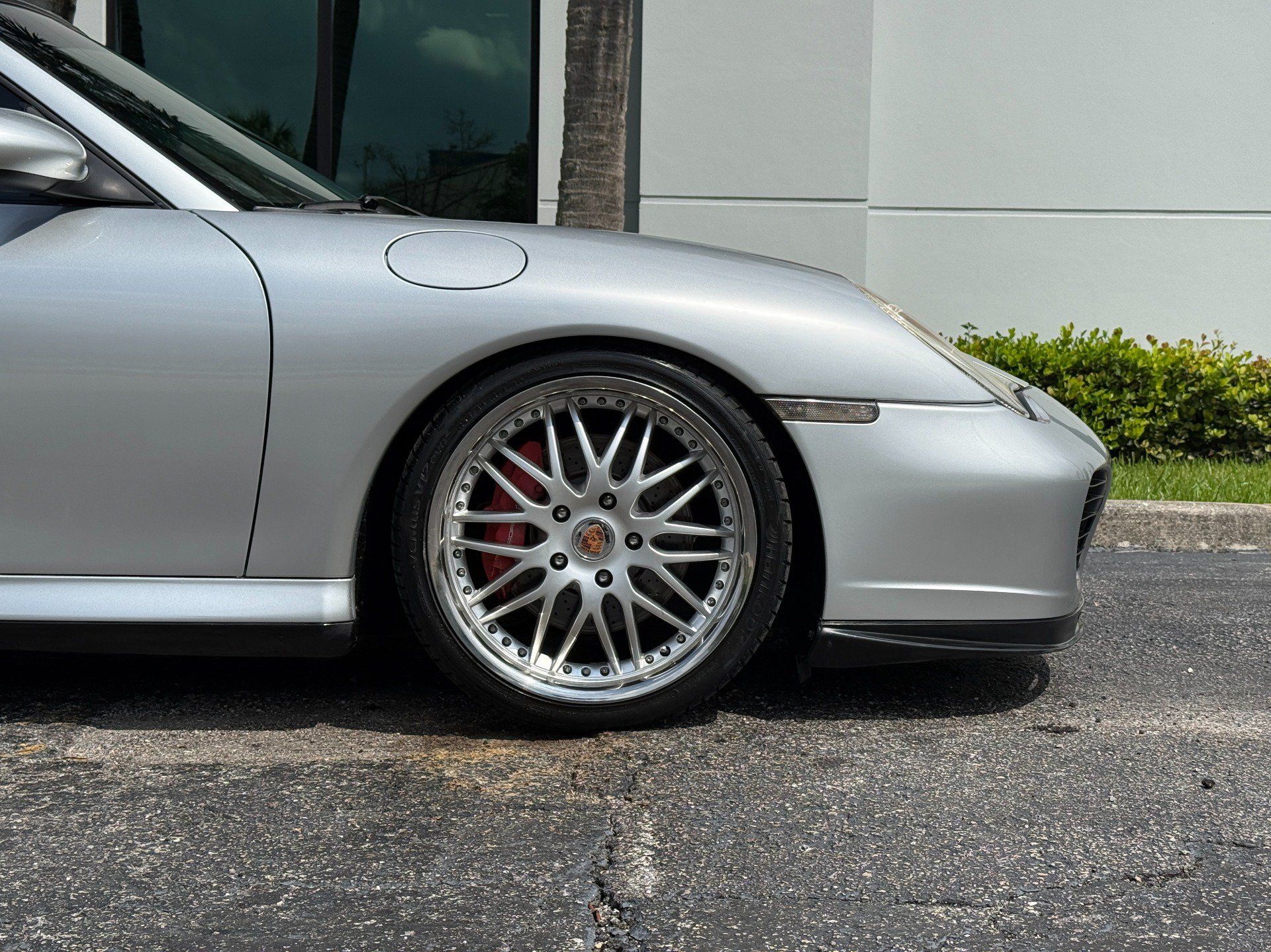 Used 2002 Porsche 911 Carrera 4S AWD/4WD image 3