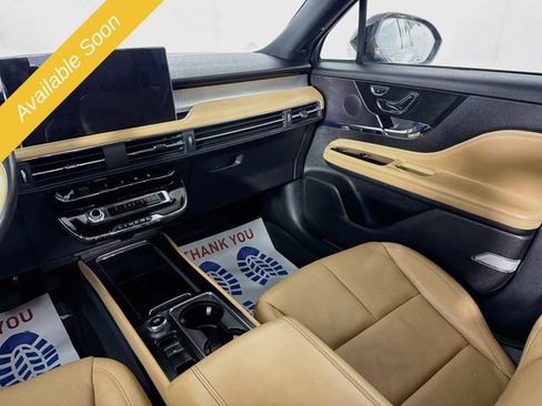 Used 2023 Lincoln Corsair Reserve w/ Equipment Group 201A AWD/4WD image 22