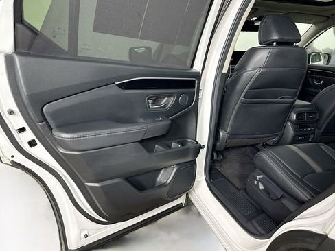Used 2024 Honda Pilot Touring image 49