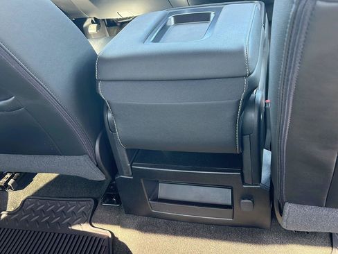 Used 2018 Chevrolet Silverado 1500 LT w/ All Star Edition RWD image 27