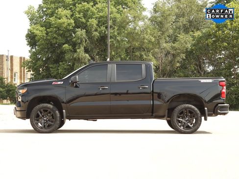 Used 2024 Chevrolet Silverado 1500 Custom Trail Boss AWD/4WD image 4