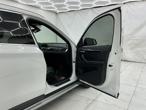 Used 2018 BMW X1 xDrive28i AWD/4WD image 17
