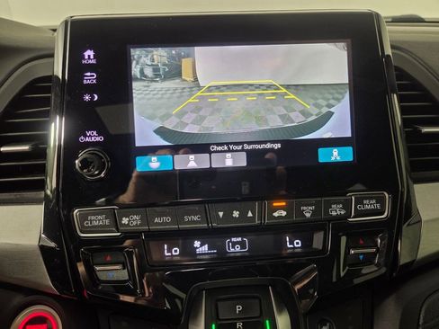 Used 2023 Honda Odyssey Sport image 12