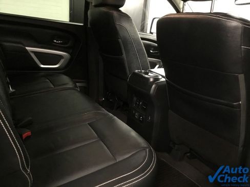 Used 2019 Nissan Titan PRO-4X w/ Pro-4x Convenience Package AWD/4WD image 35
