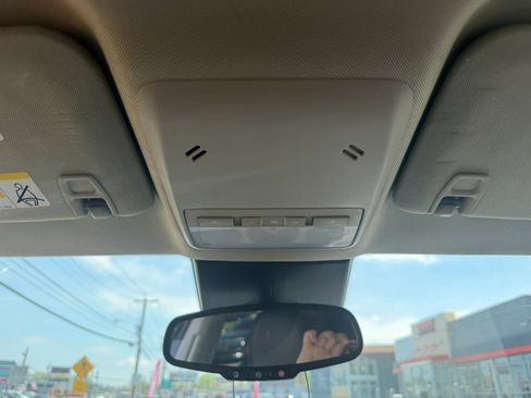 Used 2021 Buick Encore Preferred image 26