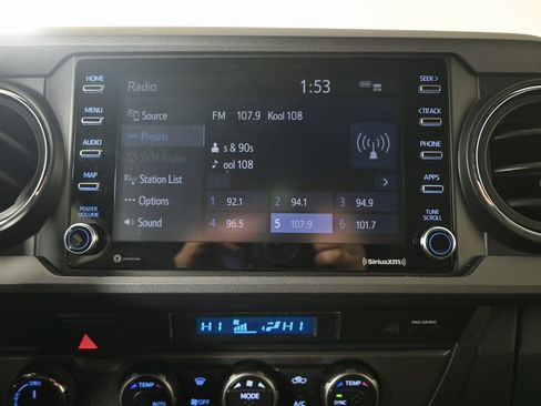 Used 2023 Toyota Tacoma TRD Off-Road image 27