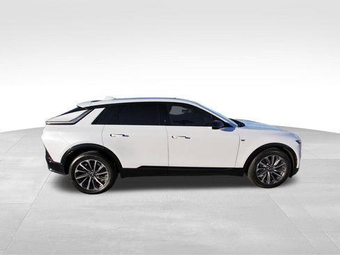 New 2026 Cadillac Lyriq Sport image 4