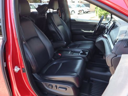 Used 2023 Honda Odyssey Sport image 45