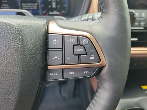 Used 2025 Toyota Grand Highlander AWD Hybrid image 22