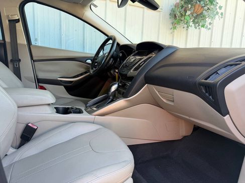 Used 2012 Ford Focus SEL FWD image 13