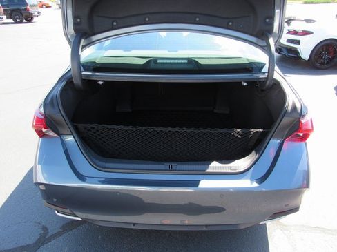 Used 2022 Toyota Avalon Limited image 27