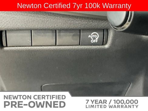 Used 2025 Nissan Kicks SV FWD image 31