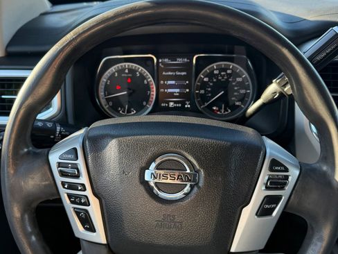 Used 2016 Nissan Titan PRO-4X image 20