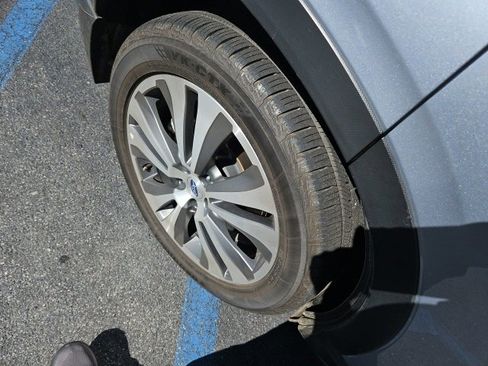 Used 2020 Subaru Ascent Limited w/ Technology Package image 8