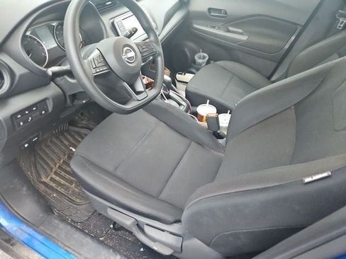 Used 2025 Nissan Kicks Play S FWD image 4