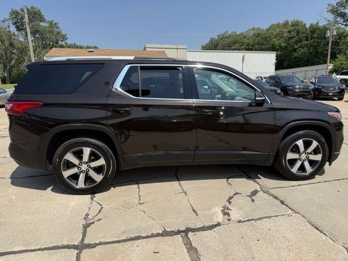 Used 2018 Chevrolet Traverse LT image 8