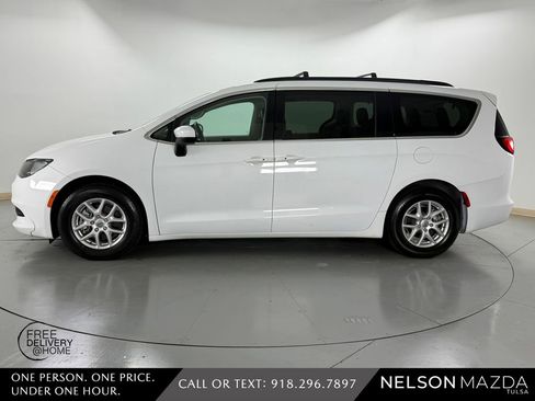 Used 2021 Chrysler Voyager Lxi FWD image 10
