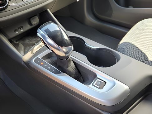 New 2025 Buick Envista Preferred w/ Convenience I Package image 36