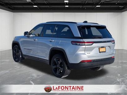 Used 2024 Jeep Grand Cherokee Altitude