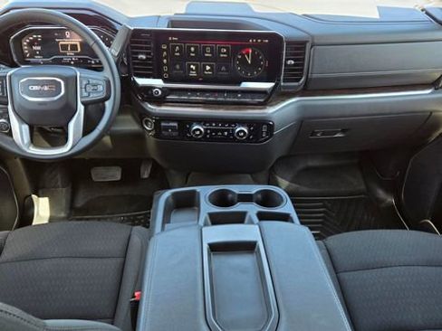Used 2024 GMC Sierra 1500 Elevation AWD/4WD image 12