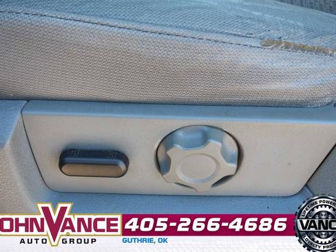 Used 2011 Ford F150 XLT w/ XLT Chrome Pkg image 23