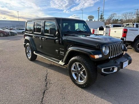 Used 2022 Jeep Wrangler Unlimited Sahara image 1