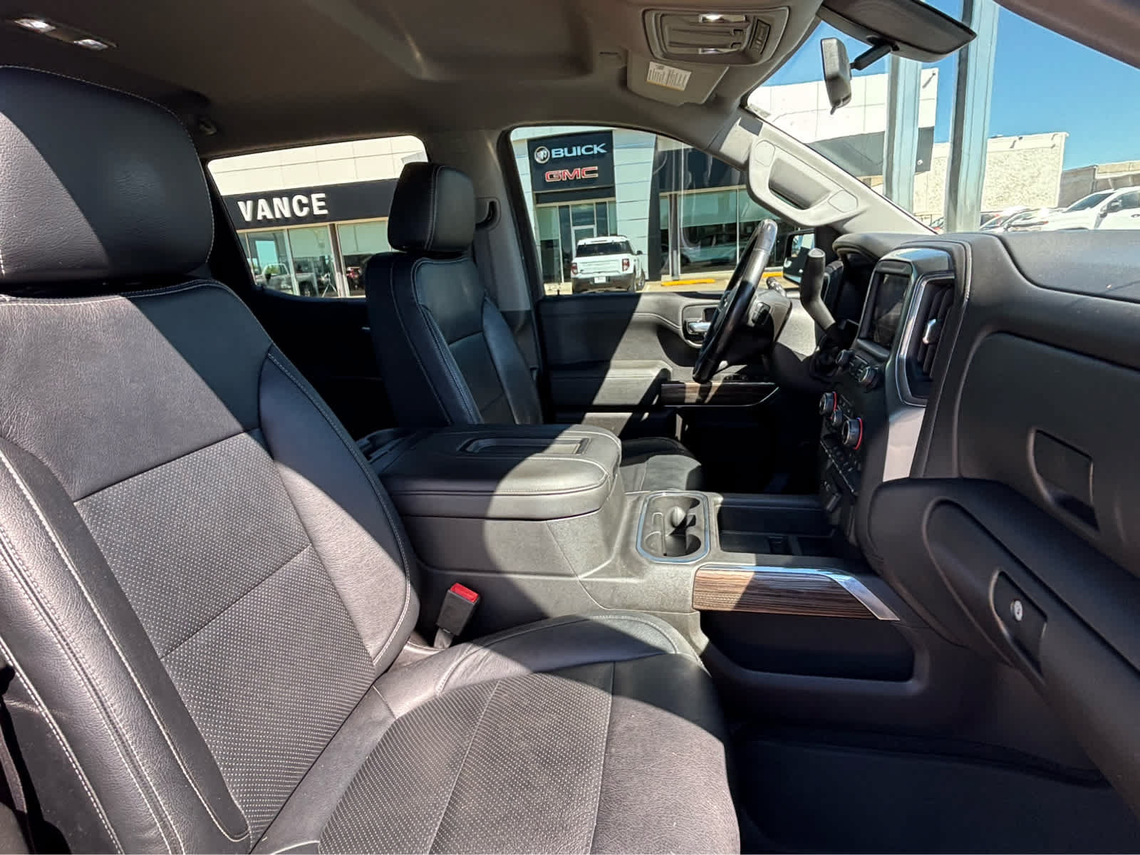 Used 2020 Chevrolet Silverado 1500 RST w/ Texas Edition AWD/4WD image 12