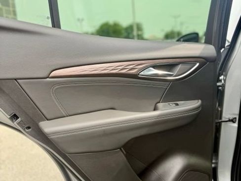 Used 2023 Buick Envision Avenir AWD/4WD image 28