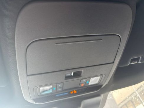 Used 2026 Ford F150 XLT AWD/4WD image 10