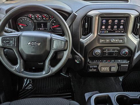 Used 2025 Chevrolet Silverado 1500 Custom Trail Boss AWD/4WD image 32