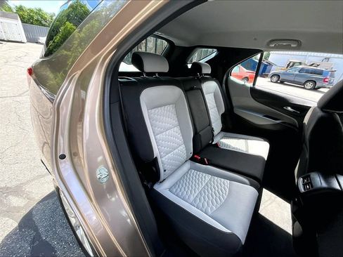 Used 2018 Chevrolet Equinox LS AWD/4WD image 15