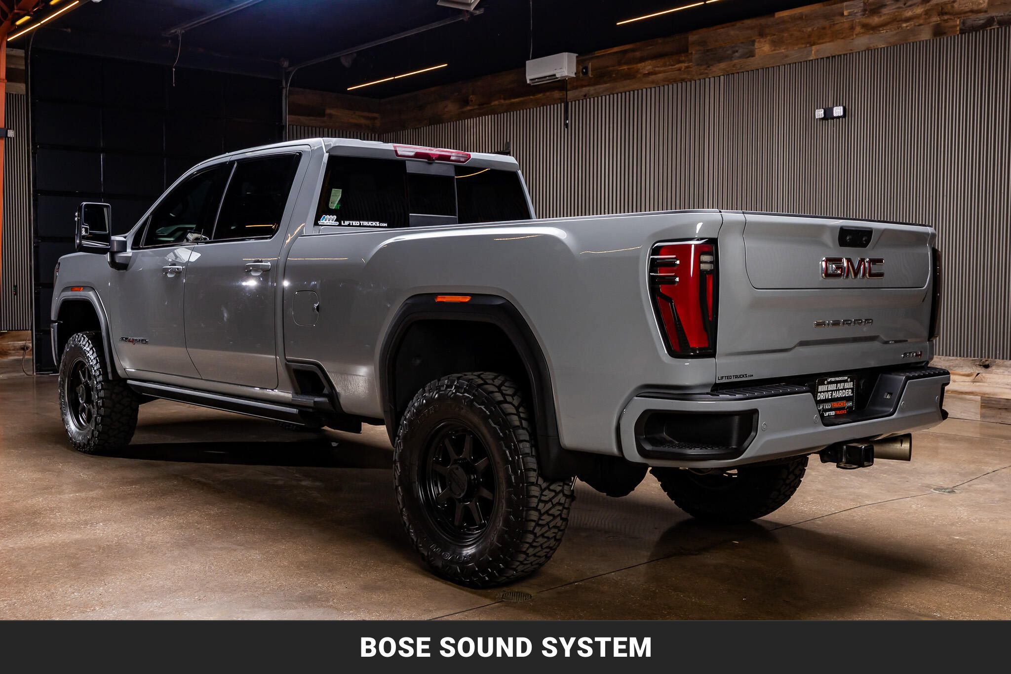 Used 2024 GMC Sierra 3500 AT4 w/ AT4 Preferred Package AWD/4WD image 7