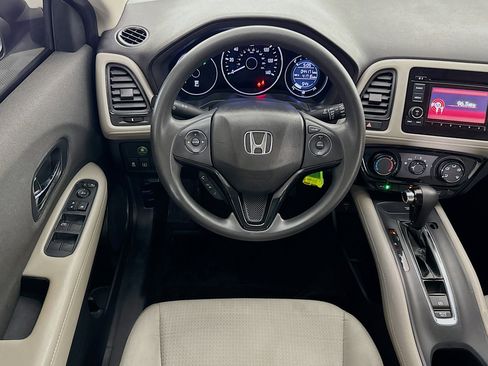 Used 2020 Honda HR-V LX image 16