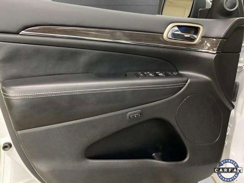 Used 2015 Jeep Grand Cherokee Overland image 33