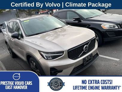 Used 2023 Volvo XC40 B5 Plus w/ Climate Package