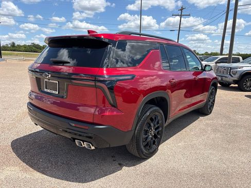 New 2026 Chevrolet Traverse LT w/ Midnight/Sport Edition FWD image 6