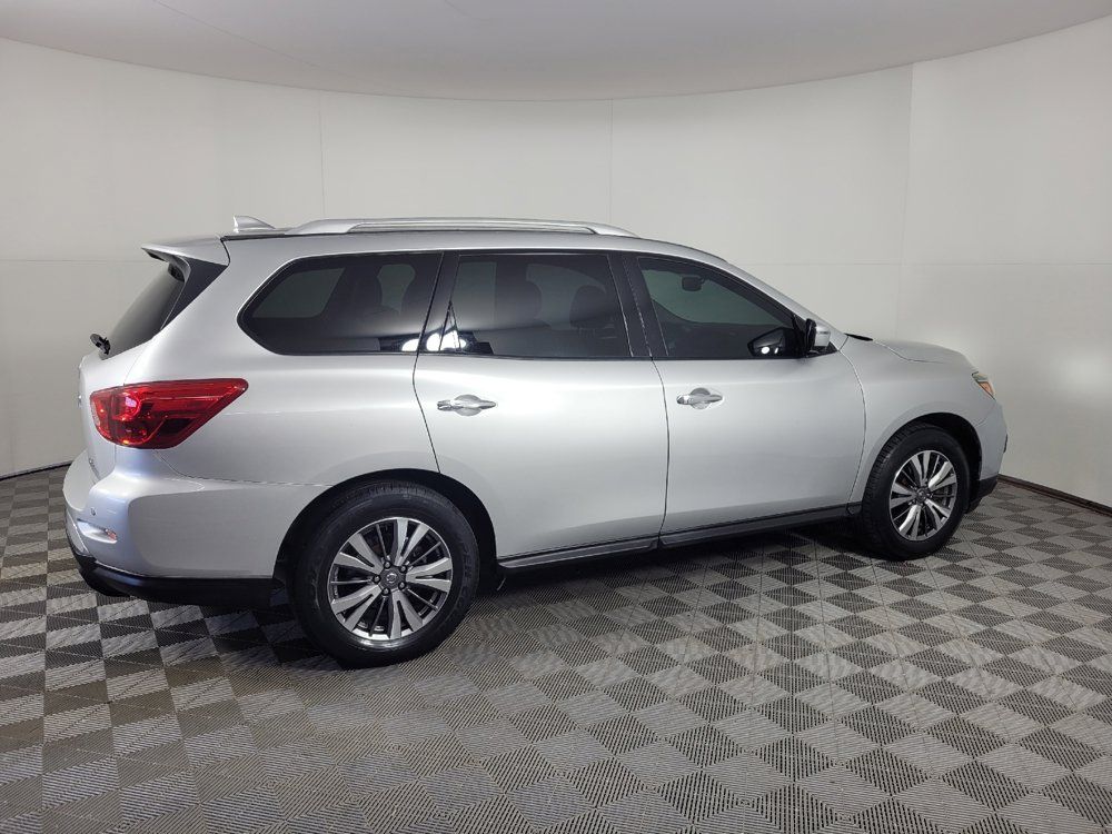 Used 2019 Nissan Pathfinder SL FWD image 10