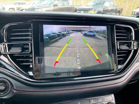 Used 2024 Dodge Durango GT image 19