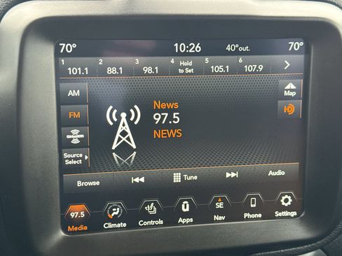 Used 2022 Jeep Renegade Trailhawk w/ Trailer Tow Group image 18