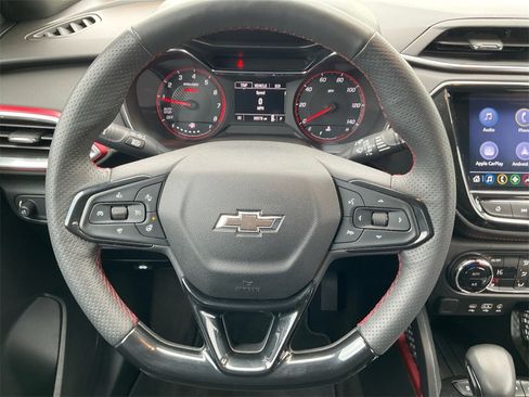 Used 2023 Chevrolet TrailBlazer RS w/ Convenience Package image 16