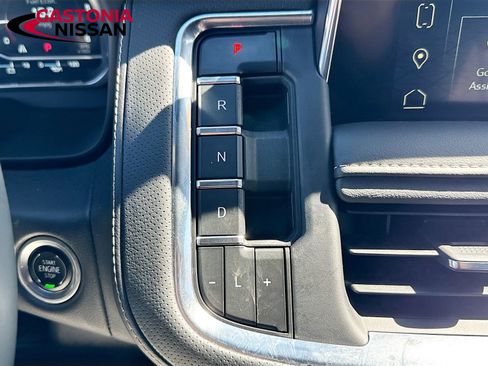 Used 2024 GMC Yukon SLT RWD image 22