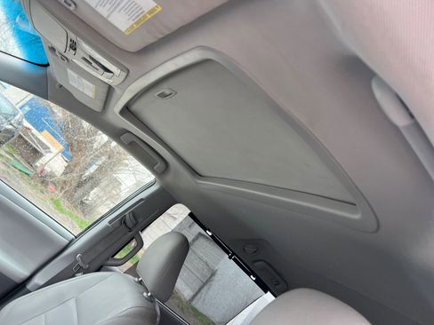 Used 2017 Toyota Sienna XLE image 20