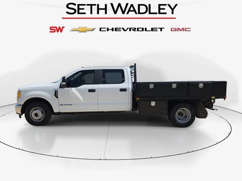 Used 2017 Ford F350 XL w/ Power Equipment Group RWD image 4