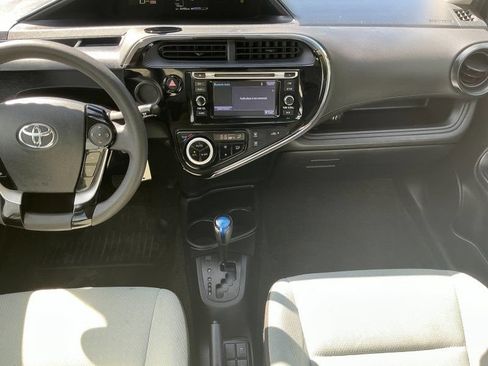 Used 2018 Toyota Prius C One FWD image 19