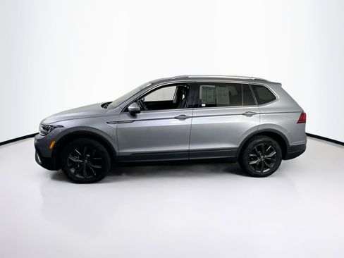 Used 2022 Volkswagen Tiguan SE AWD/4WD image 8