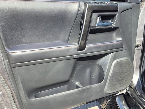 Used 2022 Toyota 4Runner TRD Off-Road Premium w/ Moonroof Package AWD/4WD image 14