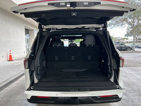 Used 2025 Lincoln Navigator Reserve w/ Jet Appearance Package image 48